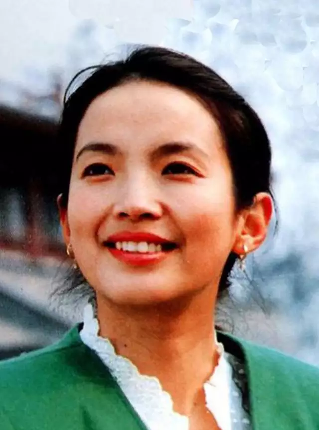 6年属龙的女人有几次婚姻，1976属龙人的感情方面"