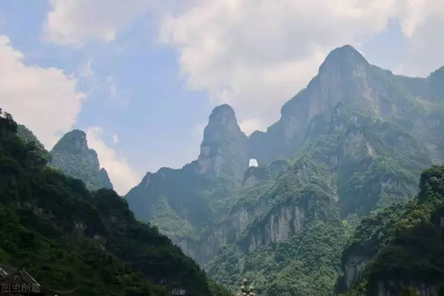 属马的今年多大年龄哪年出生的，生肖马女最怕出生几月