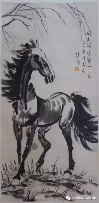 属蛇家里适合挂什么画，属蛇的家里客厅挂什么画