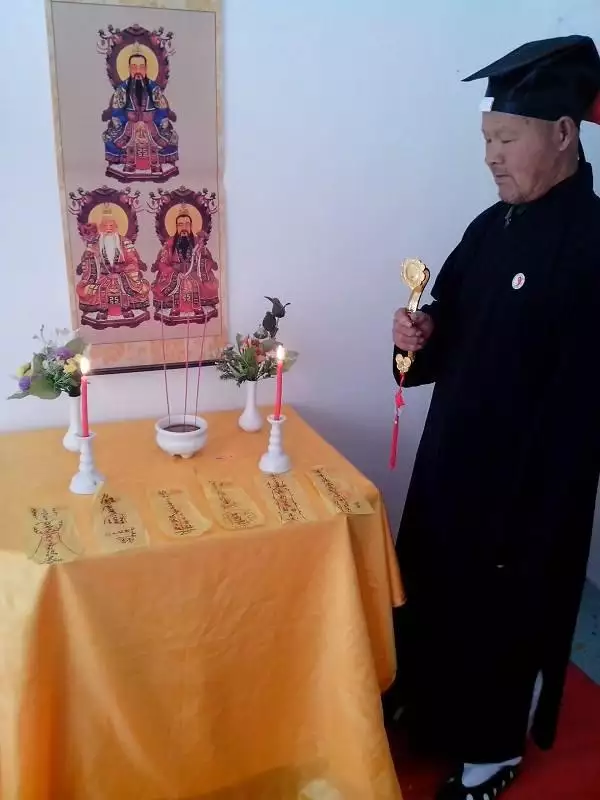 972年女属鼠几月命苦，72年属鼠人10月份会有什么事"