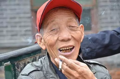 0后今年多少岁了，60年属鼠一生大劫年"