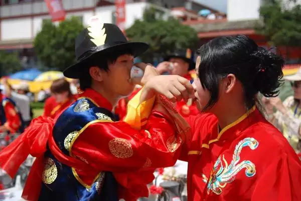 男女合八字是怎么合的，合八字合几个字更好