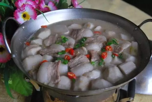 猪肉与菊花同食会怎样，萝卜和菊花能同时食用吗