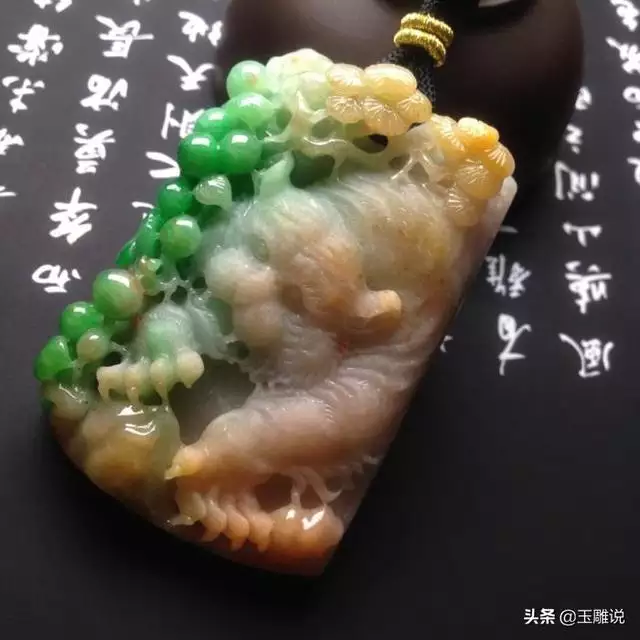 属虎的人适合佩戴翡翠吗，金命的人适合佩戴什么