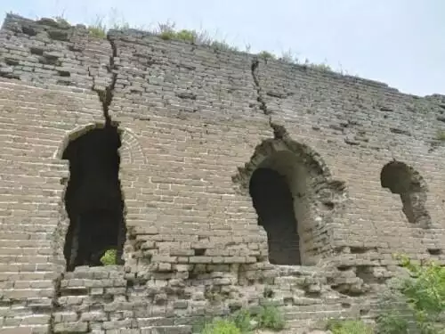 998属虎城墙土命运，我属虎城墙土命好不好"