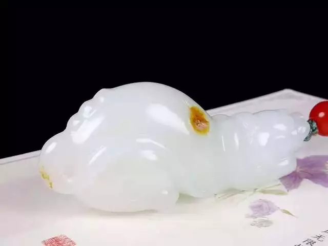 属虎佩戴什么玉石更好，属虎的戴什么招财开运