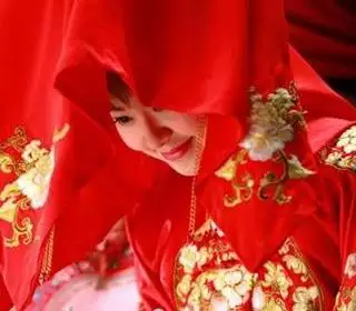 1、女大七岁婚姻运势:女大七是什么样子婚姻