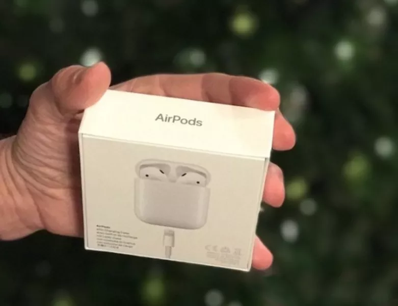 1、你好，我的Airpods pro丢了，被人捡到了并且连接了，我还能找到吗？