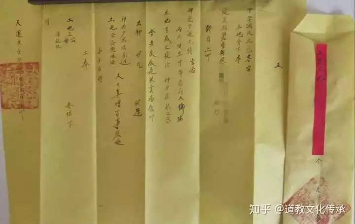 7、求算姻缘，我经历了3次爱情打击，很难过，不知道自己真正的姻缘什么时候到，求帮忙好吗，拜托了！