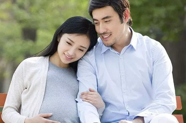 2、当老公提出离婚怎么办:老公提出离婚妻子如何应对？