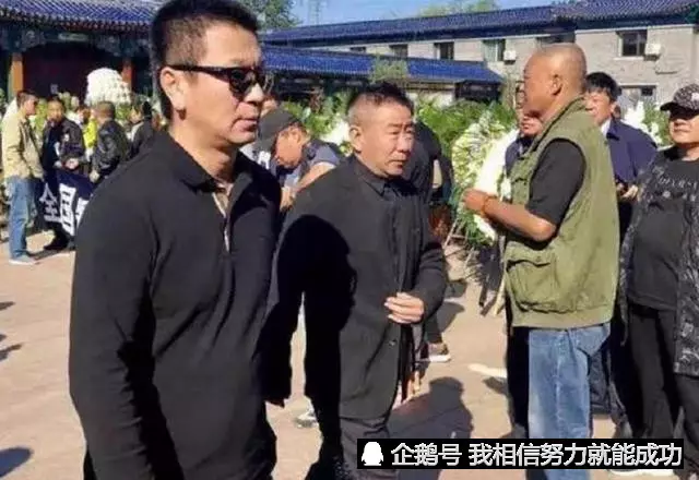 3、塔罗测未来老公在何地出现:塔罗占卜能遇到理想的男人嫁了吗