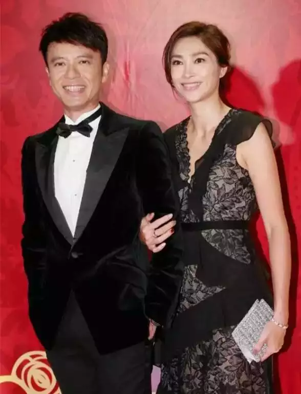 1、一个男的带两个儿子能嫁吗:30岁男离过婚，有个7岁小孩，一无所有值得嫁吗？