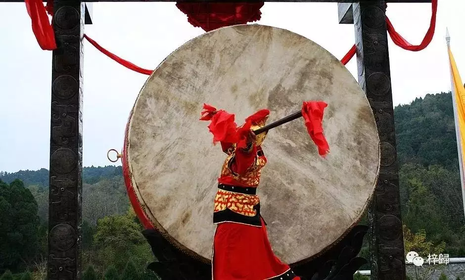 4、雷地豫变雷火丰，求问自己的姻缘~~~拜托帮忙解卦~~~~~拜托拜托~