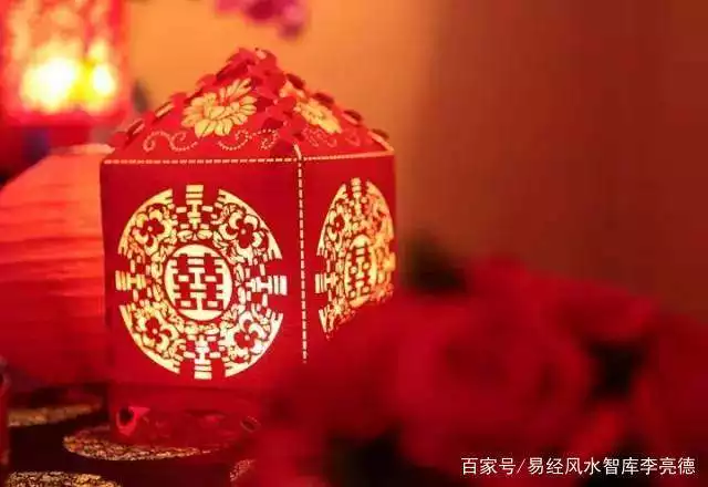 5、婚姻看八字准吗吗:婚姻八字算的准吗？