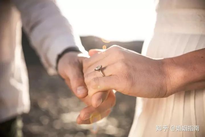 1、60岁男人婚外情最可怕:中年男人动情最准的表现