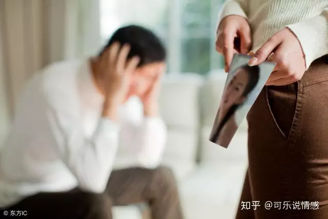 4、前夫结婚了还能挽回吗:前夫再婚了还能挽回吗？