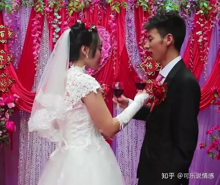 5、头婚和二婚办婚礼有区别吗:二婚婚礼怎么办?需要和头婚一样办吗?