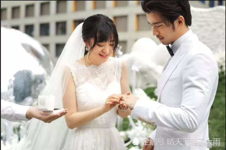 1、为什么结婚年容易离婚:结婚一年就提离婚的“婚姻”，原因是什么呢？