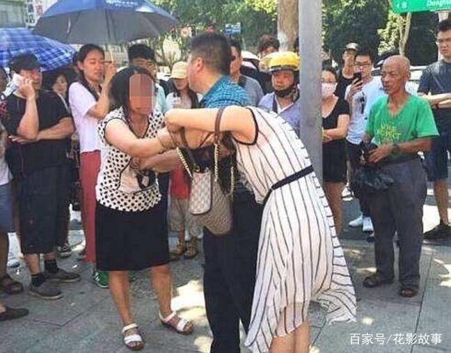 2、离婚后还有权利找小三麻烦吗:跟前夫离婚了还有权利打小三吗