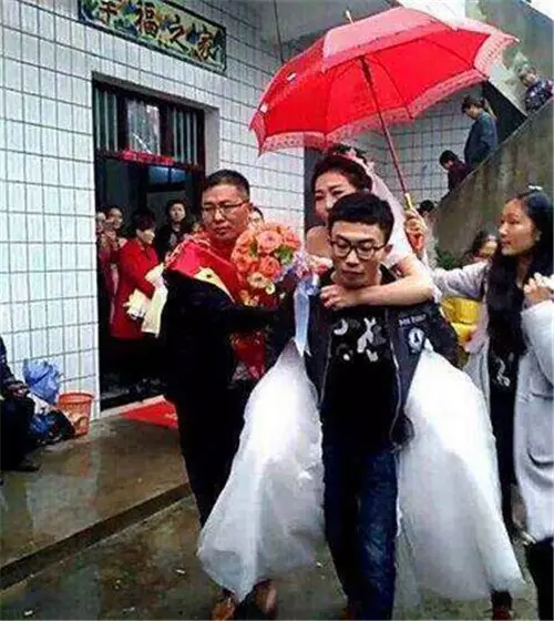 3、结婚下雨好吗:结婚当天下雨有什么说法