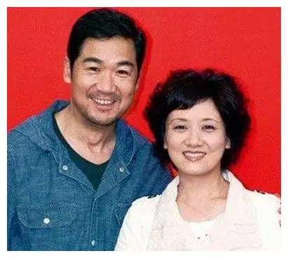 2、年男今年婚姻如何:出生年女人和出生于年的男人感情婚姻怎么样