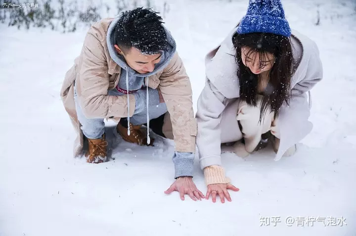 1、结婚下雪会过不到头吗:结婚当天下雪好吗