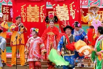 2、满族人外祖父婚配外孙女:嫡亲的孙女和外孙女是什么意思