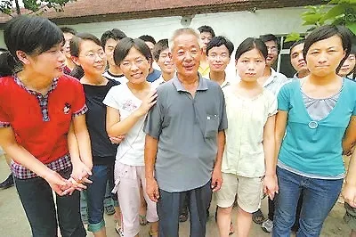 2、属鸡和属狗夫妻在年要宝宝好吗，宝宝出生在几月会更好？