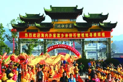 上山祭祖什么属相最好：属马的和什么属相最配