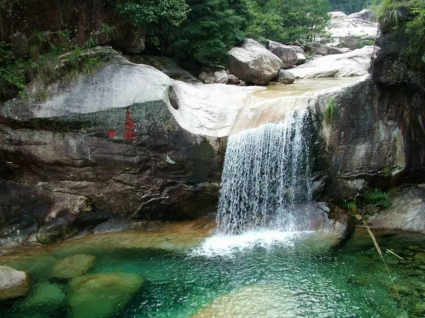 属相马和马一生相配吗：属马的和什么属相最配