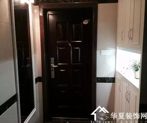 入户门朝西北的主任属相：西四命住商品房进户门朝西北好吗？