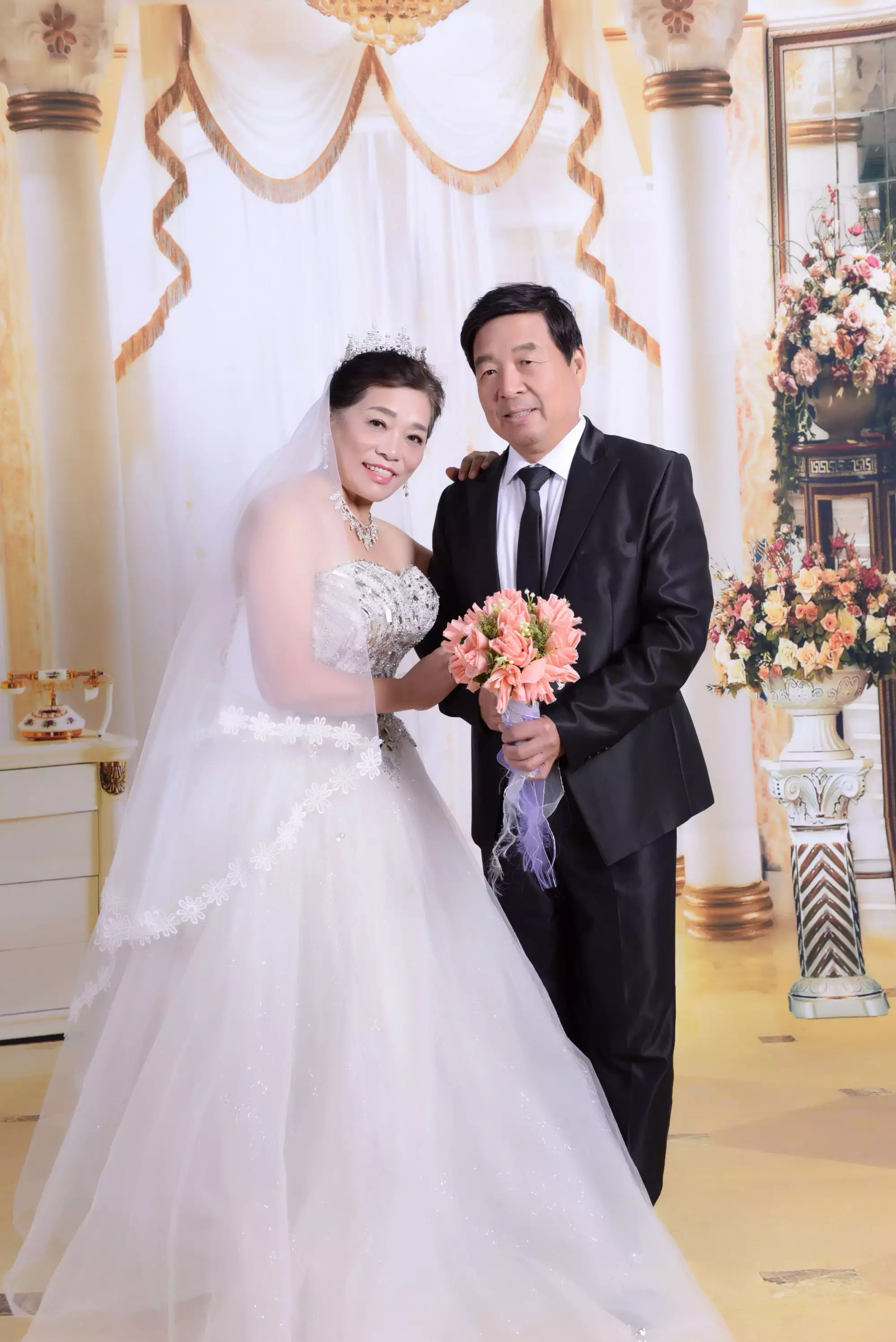 结婚40年婚怎么庆祝：结婚40周年是什么婚 父母结婚四十周年礼物送