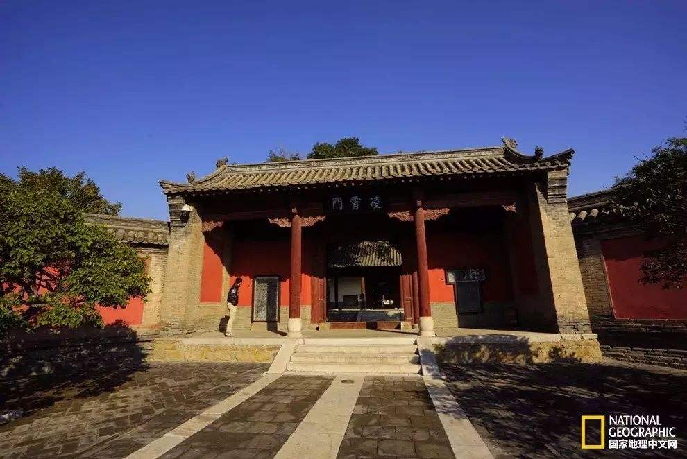 八字扎根寺庙什么好处