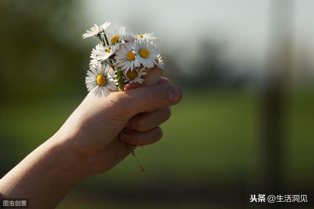 八字不合的两个人结婚