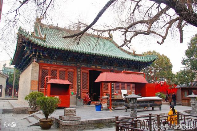 上海城隍庙可以免费算命抽签