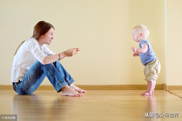 发现女儿有点八字腿