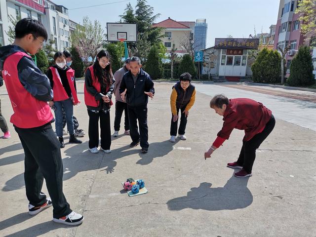 初一班队名与八字口号