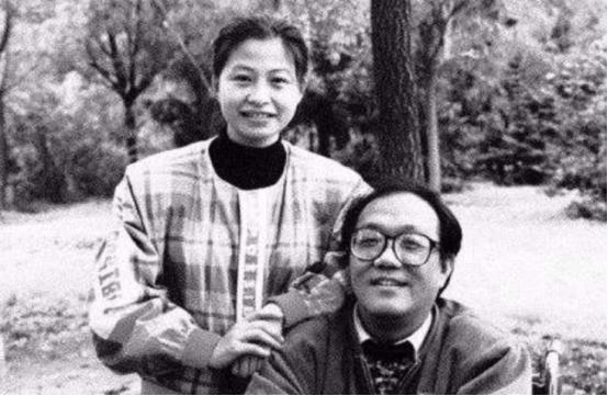 史铁生八字分析婚姻