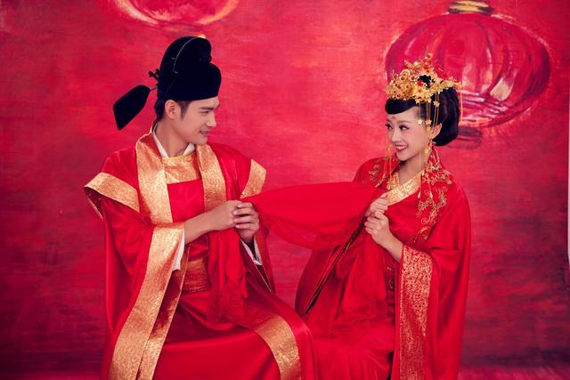 中国传统周易测八字男女合婚法